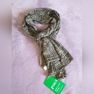 Pact organic cotton scarf
